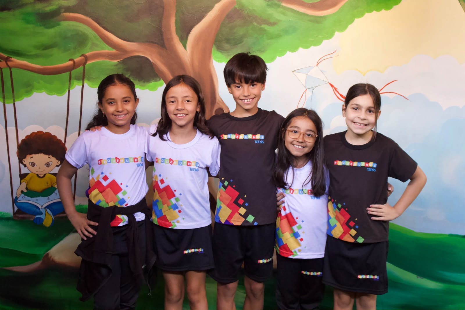 Estudantes do Colégio Pequenuchos reunidos